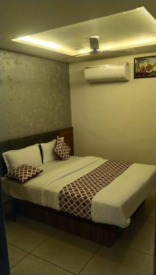 Hotel Atlanta Ahmedabad Luaran gambar